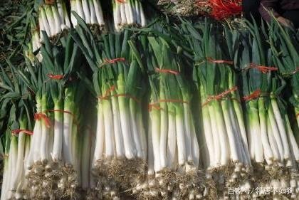 市场卖的大葱暴涨，这是什么原因造成的呢？