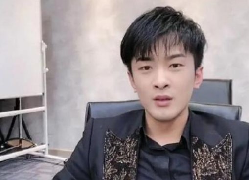 辛巴遭打假人电话敲诈，录音曝光气势嚣张：盯上你了！是谁把他逼上绝路？