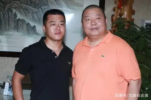 成龙在京得罪臧天朔，到底找了哪位大人物，才让自己化险为夷？