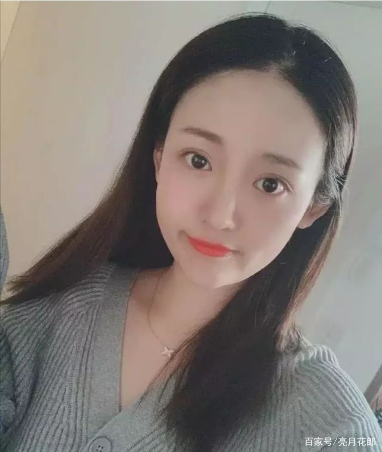 “绿地门”后反思,你认为女主缺钱还是觉得生活没意义呢?