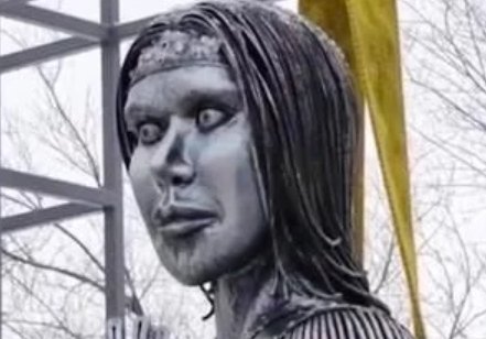 雕像因太吓人建成3天后被拆除,颜值真能代表一切吗?