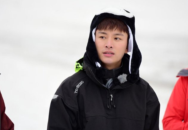 贾乃亮更博，网友：报应会迟到但不会缺席，贾乃亮做过这种事，是什么事呢？