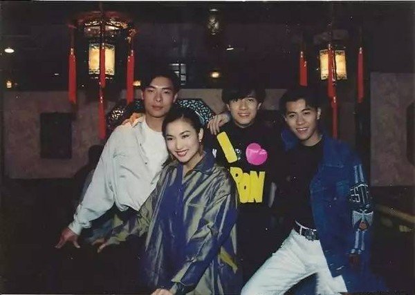 许志安演唱会遭嘘，郑秀文是原谅他了吗？