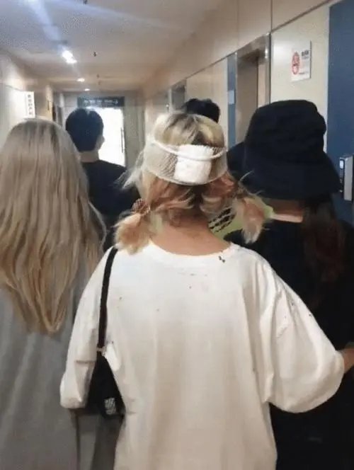 女网红遭男友家暴入院,男友会受到法律惩罚吗?