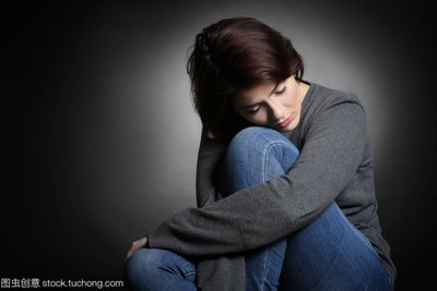 众星为性侵养女案发声：“女明星打头阵”，如何理解名流的正义？