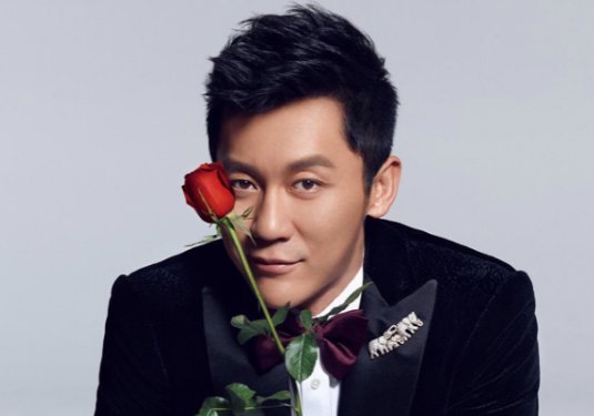 冯小刚怒怼李晨,让他滚出娱乐圈,到底是为什么?