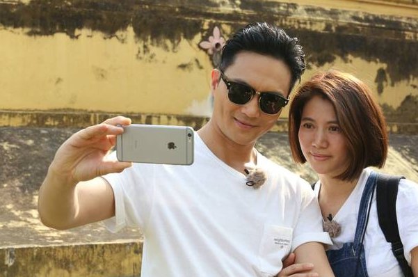 张智霖写给袁咏仪的情书，曾经感动哭观众，老夫老妻间的浪漫有多么重要？