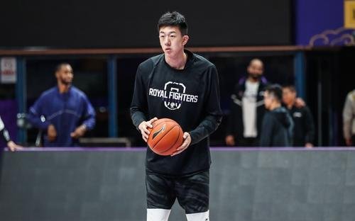 中国男篮首批裁员,三人存异议,谁的离去最可惜?