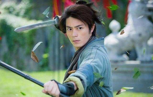 金庸小说中武功前十位的人物排名是什么样的?