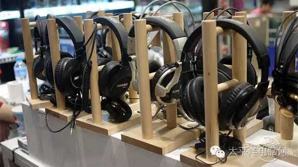 想买一个游戏耳机,哪个比较好?求推荐!