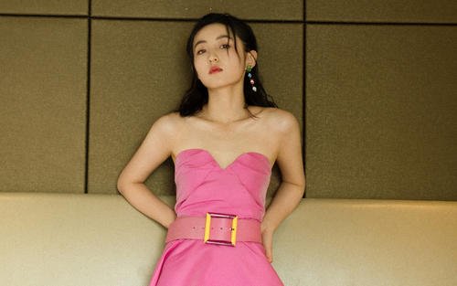 吴尊和同学合照像两辈人,为何明星都比普通人显得年轻?