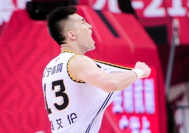 郭艾伦失声痛哭，原因为何？