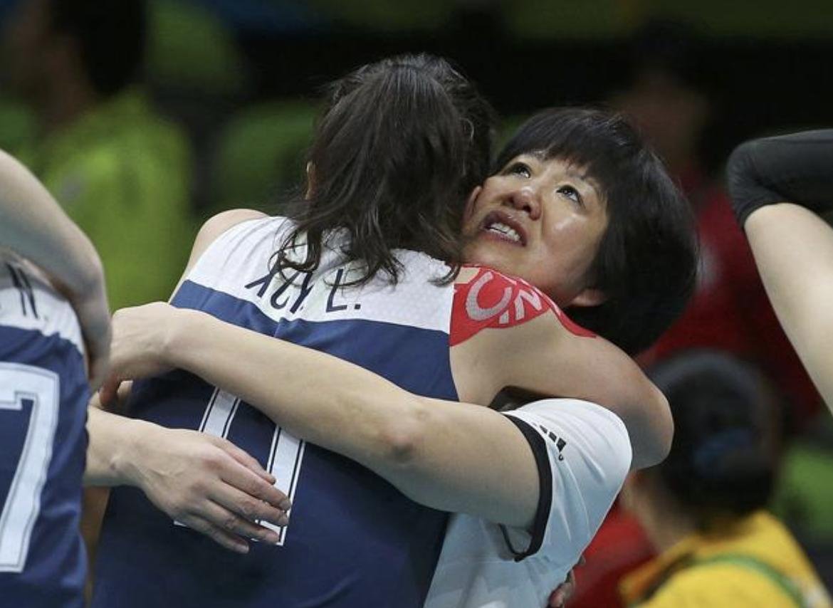 郎平卸任后首次接受采访，受访时她都说了什么？