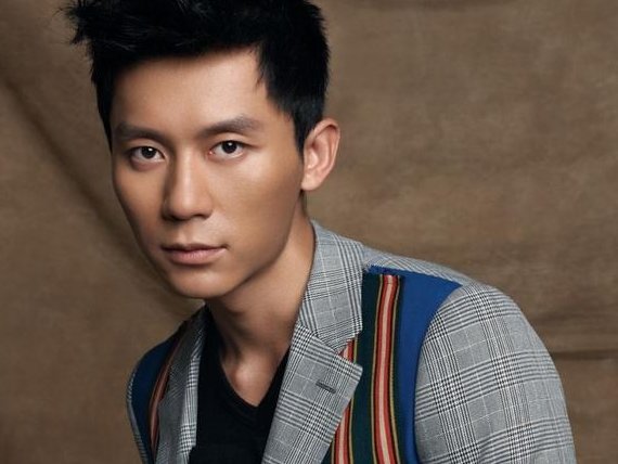 冯小刚怒怼李晨,让他滚出娱乐圈,到底是为什么?