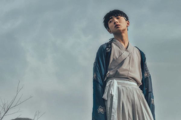 男生穿上汉服究竟可以有多帅气？