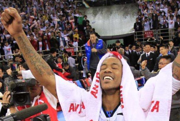 当年马布里与苏伟互彪垃圾话，为什么骂着骂着最后反而都笑了？