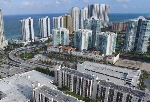 应届毕业生(女生),从事房地产营销策划助理好吗?