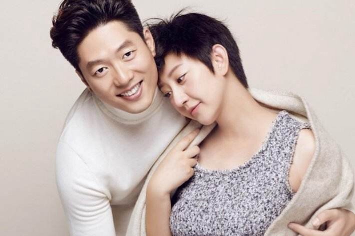 唐一菲重开微博怼小三传闻，当年凌潇肃和姚晨离婚究竟有什么内幕？