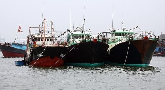 舟山渔船沉没已致12人死亡,渔船沉没的原因是什么?