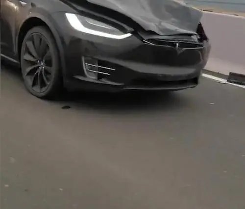 特斯拉撞到两民交警一名牺牲，特斯拉车究竟存在什么问题？