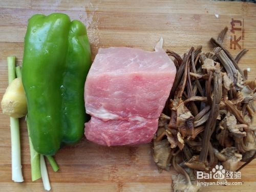 茶树菇炒肉的家常做法