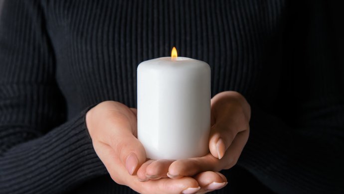 再传噩耗！多位高校英才早逝，他们究竟是谁？有何背景？