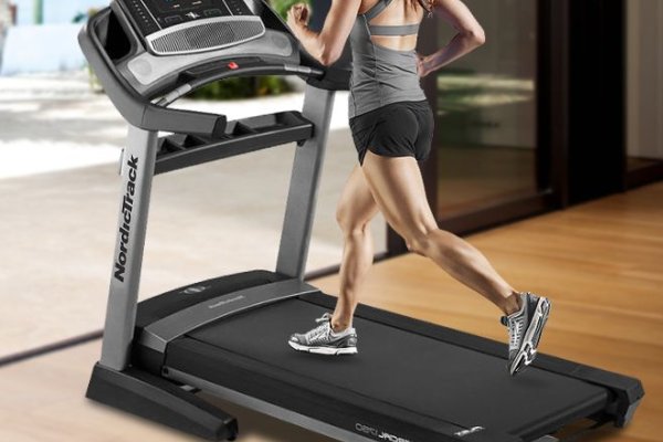 家用跑步机哪个好？求推荐