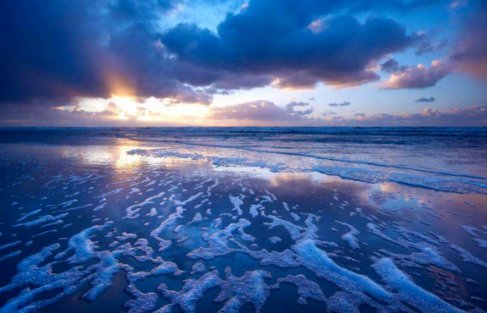 赞颂大海的诗句