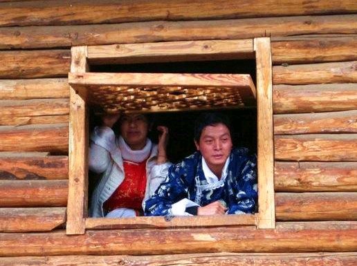 泸沽湖走婚是怎么回事？？？