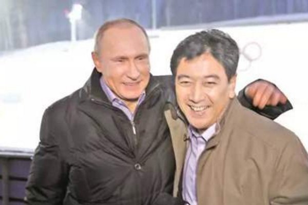 水均益离开央视了吗？昔日的“央视一哥”现况如何？