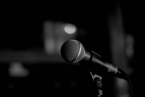 唱歌跑调是一种病