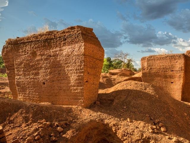 布基纳法索是非洲最穷困的国家吗？