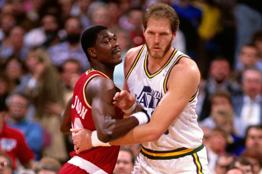 你如何评价马克-伊顿这位NBA球员？