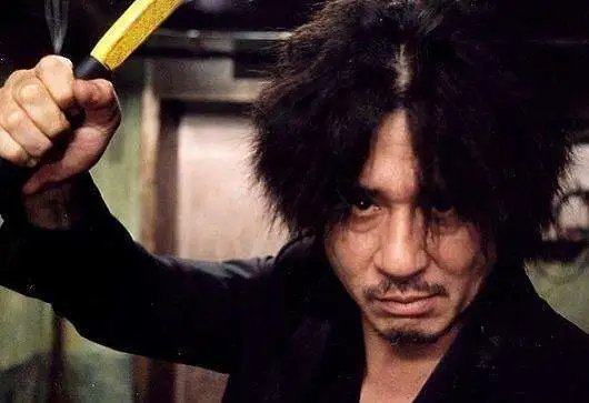 如何评价韩国电影《老男孩》(Oldeuboi)?