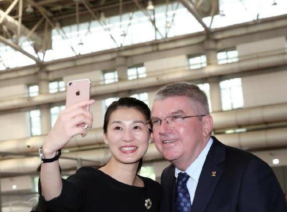 跳水冠军李娜现状如何？