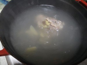 新鲜菌子做汤怎么做好吃