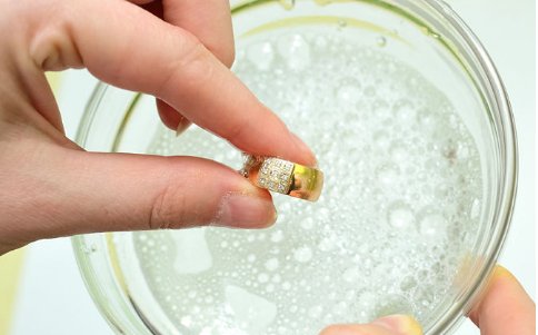 钻石戒指如何清洗