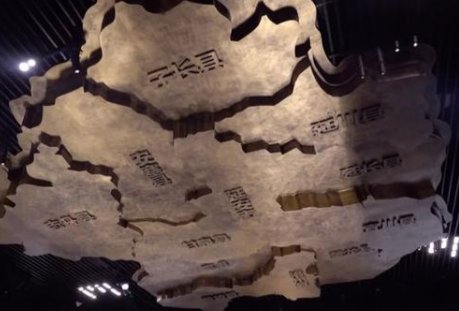 百岁老兵跨时空对话牺牲战友，看到这一幕你有何感触？