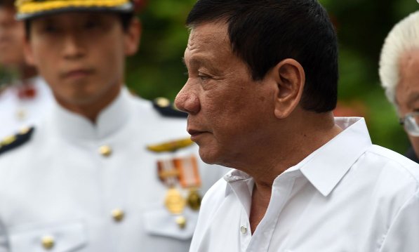 毒枭们的噩梦，菲律宾铁腕总统，杜特尔特是怎么走上权利巅峰的？