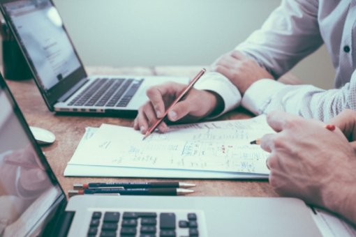 sherlock什么意思？