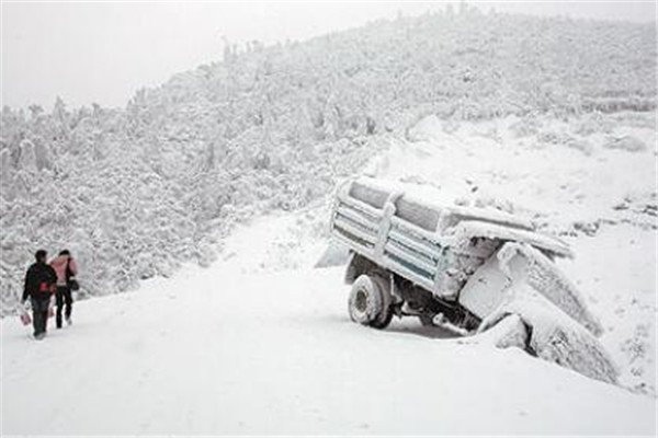 内蒙古通辽雪灾致1人死亡，遭遇极端天气该如何保障自我安全？