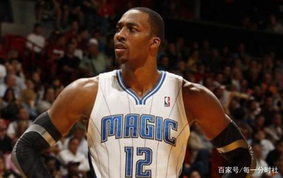 德怀特·霍华德是什么时候进入布鲁克林篮网队的？