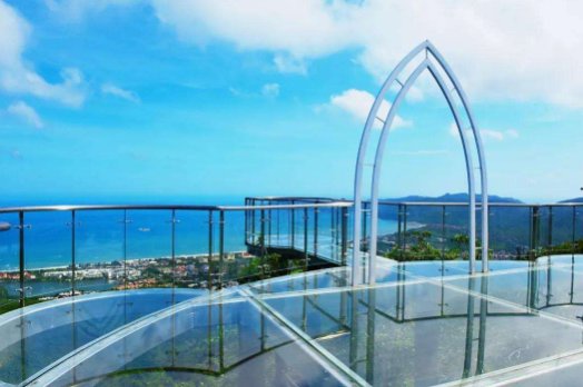 辽宁本溪一玻璃栈道发生事故，什么原因造成的？