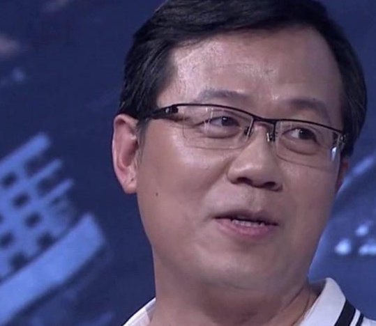 卓伟辟谣网传其爆料的内容，卓伟曾曝出过哪些大料？