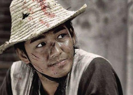 在《十月围城》中，钟汉良饰演哪个角色？演技如何？