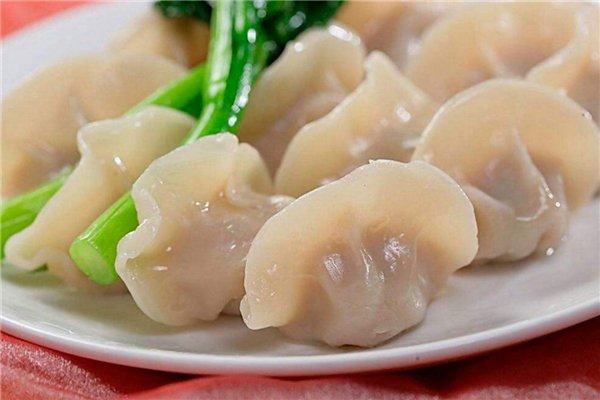 饺子煮熟后为什么会漂浮到水面上？