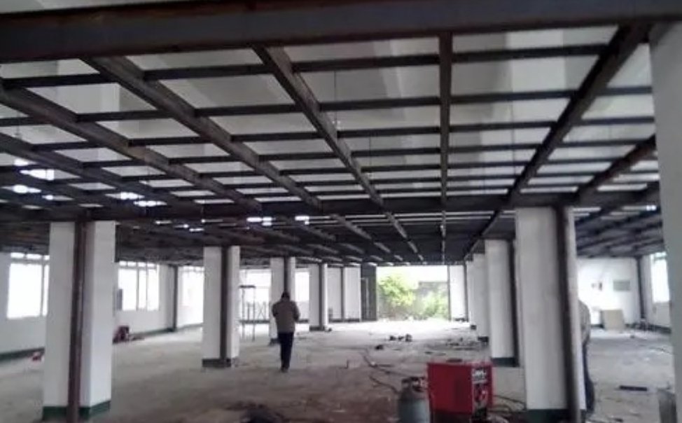 钢结构厂房大概多少钱一平米？