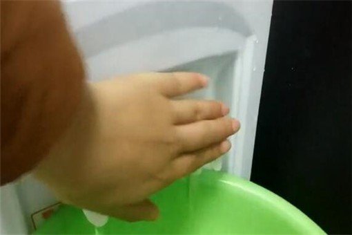 新买的饮水机怎么清洗，简单一点的