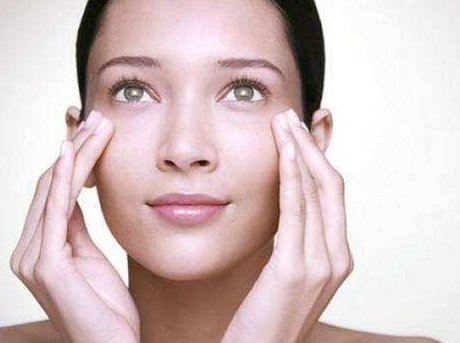 眼袋浮肿怎么办？该怎么办啊？