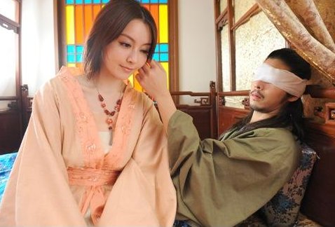 烟花易冷，人事易分。是什么意思？